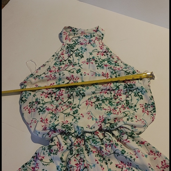 Steezyer size M floral Romper - Picture 3 of 9